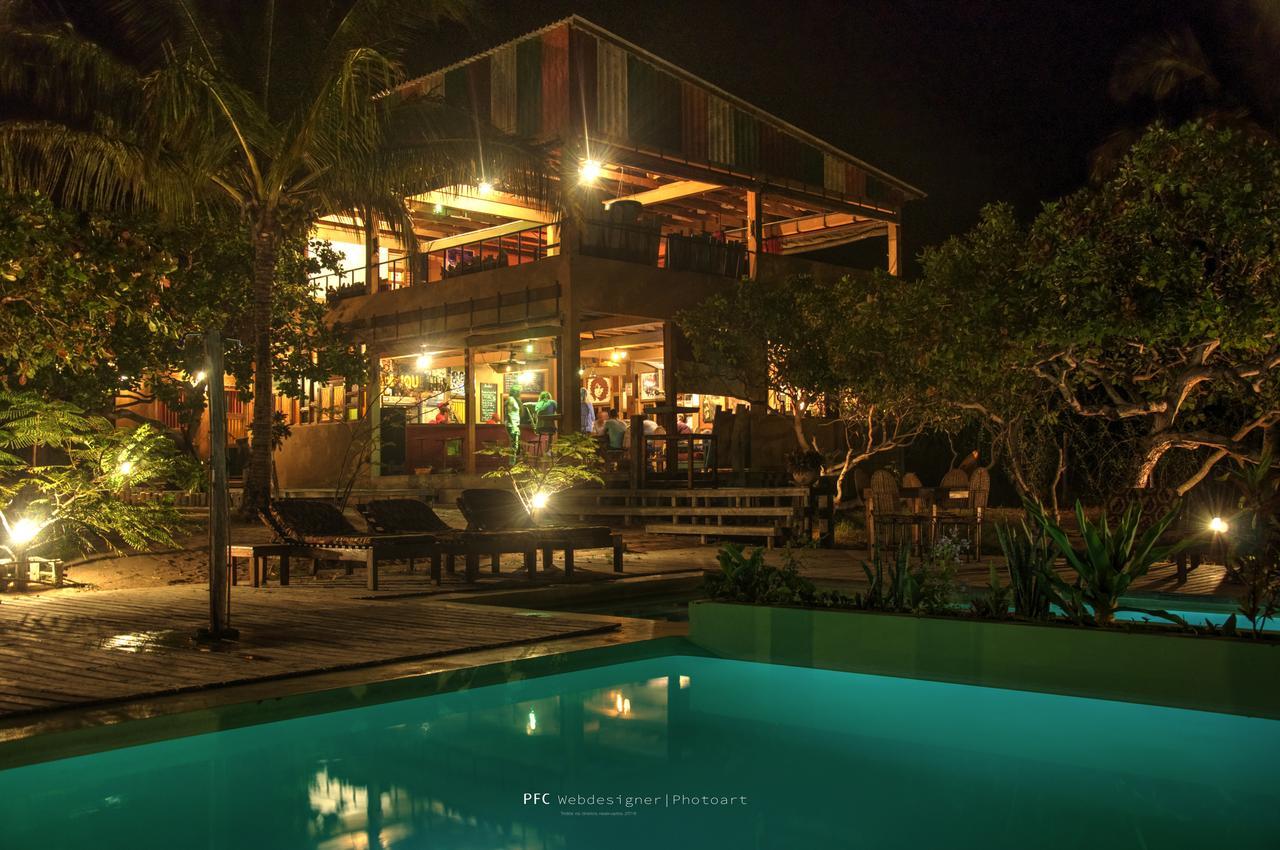 Mozambeat Motel Tofo Екстер'єр фото
