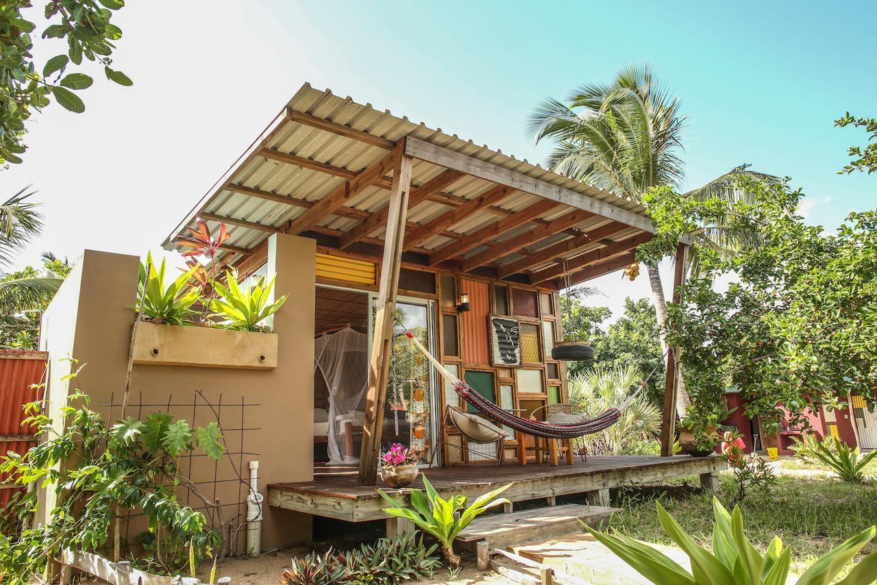 Mozambeat Motel Tofo Екстер'єр фото