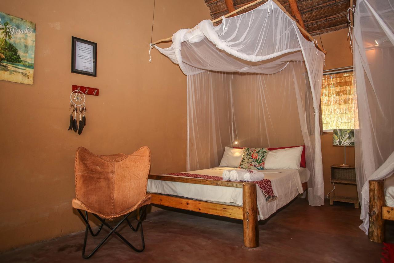 Mozambeat Motel Tofo Номер фото